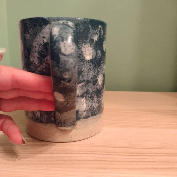 New Handcrafted Glazed Pottery Mug - Picture 4 of 15